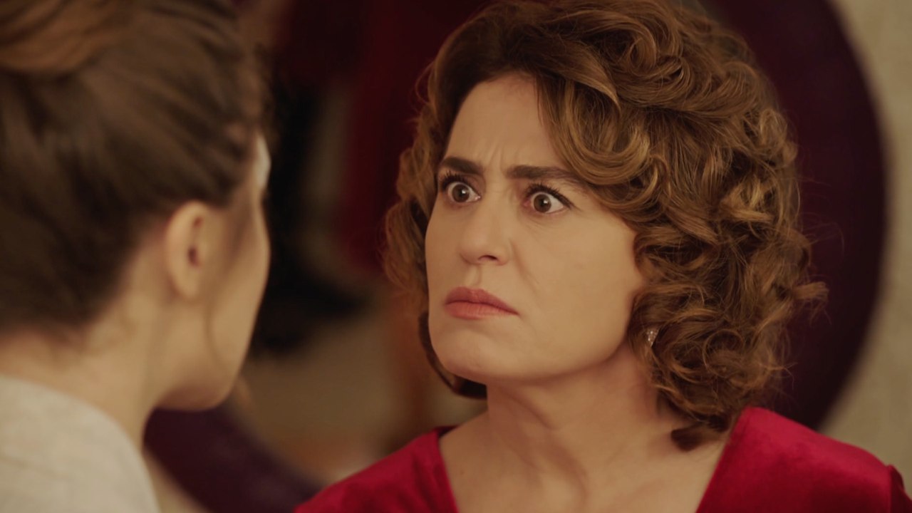 Fazilet Hanım ve Kızları 35. Bölüm Savaş Yeni Başlıyor