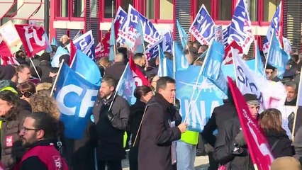 Air France : manifestation pour une hausse des salaires de 6%