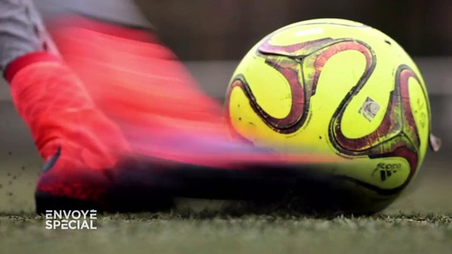 Des terrains de foot synthétiques au gazon suspect