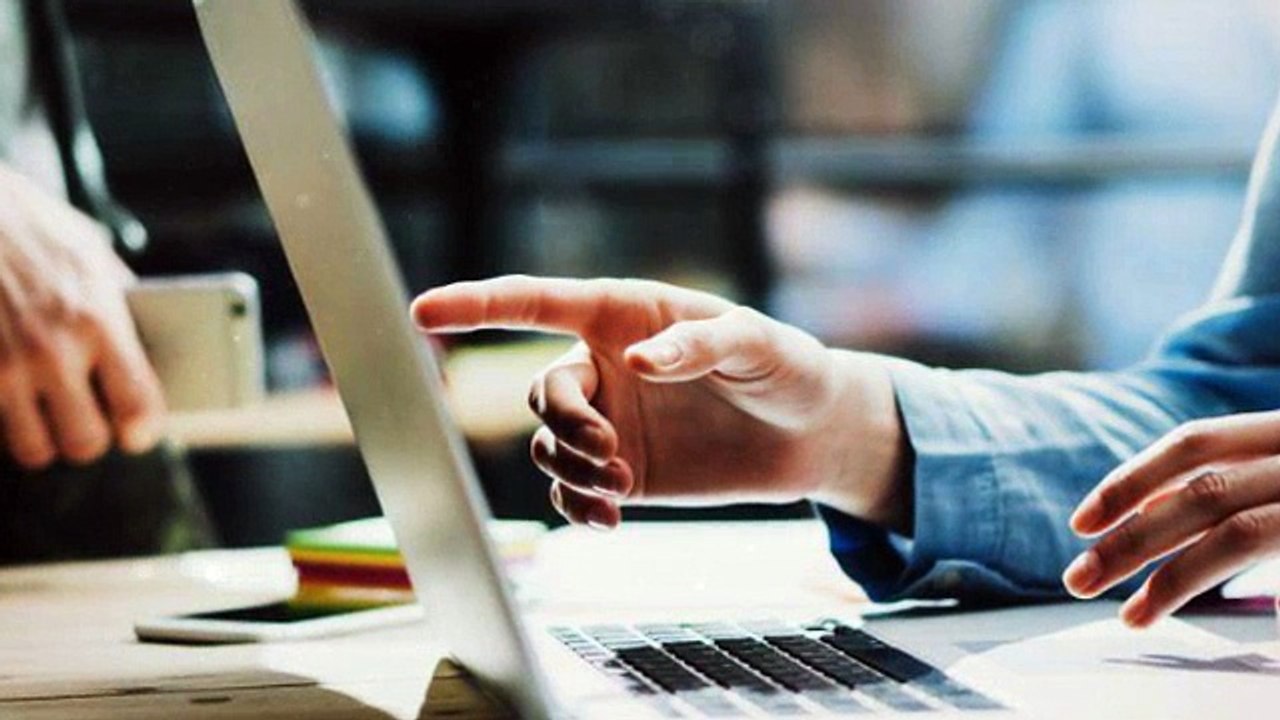 Virtuelle Assistenten finden