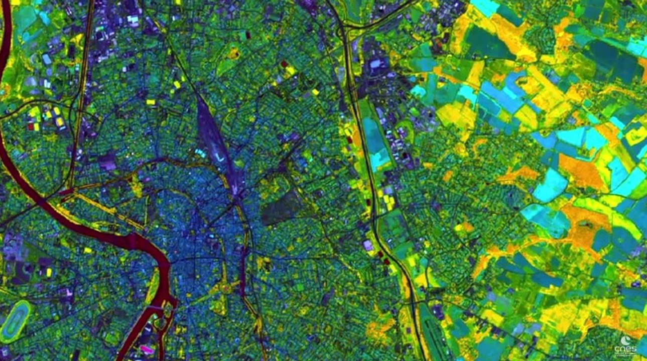 Pixstart : développer son business grâce au satellite