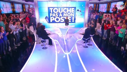 Il y a trois dans TPMP… Cyril Hanouna était survolté sur le titre "Kiss Kiss" de Tarkan (Vidéo)