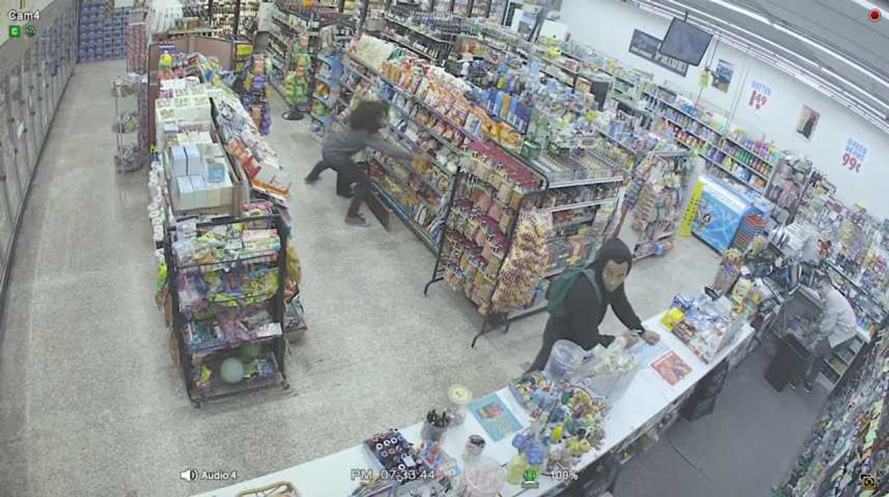 Un braquage est arrêté par des... voleurs