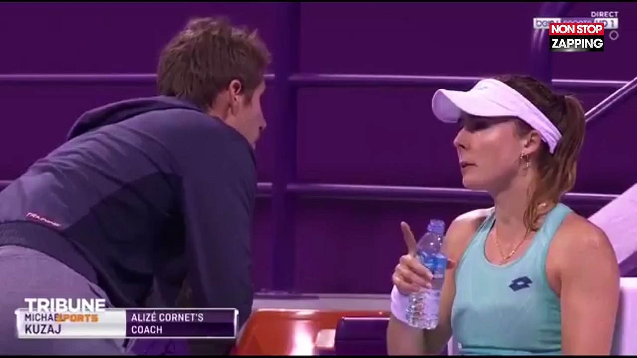 Alizé s'embrouille avec son coach/petit copain en plein match