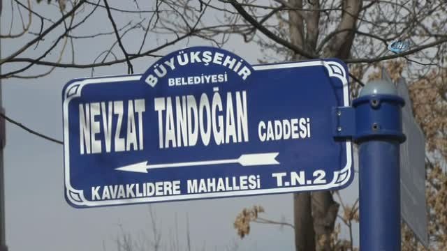 ABD Büyükelçiliğinin Önündeki Tabela 'Zeytin Dalı' Olarak Değiştirildi