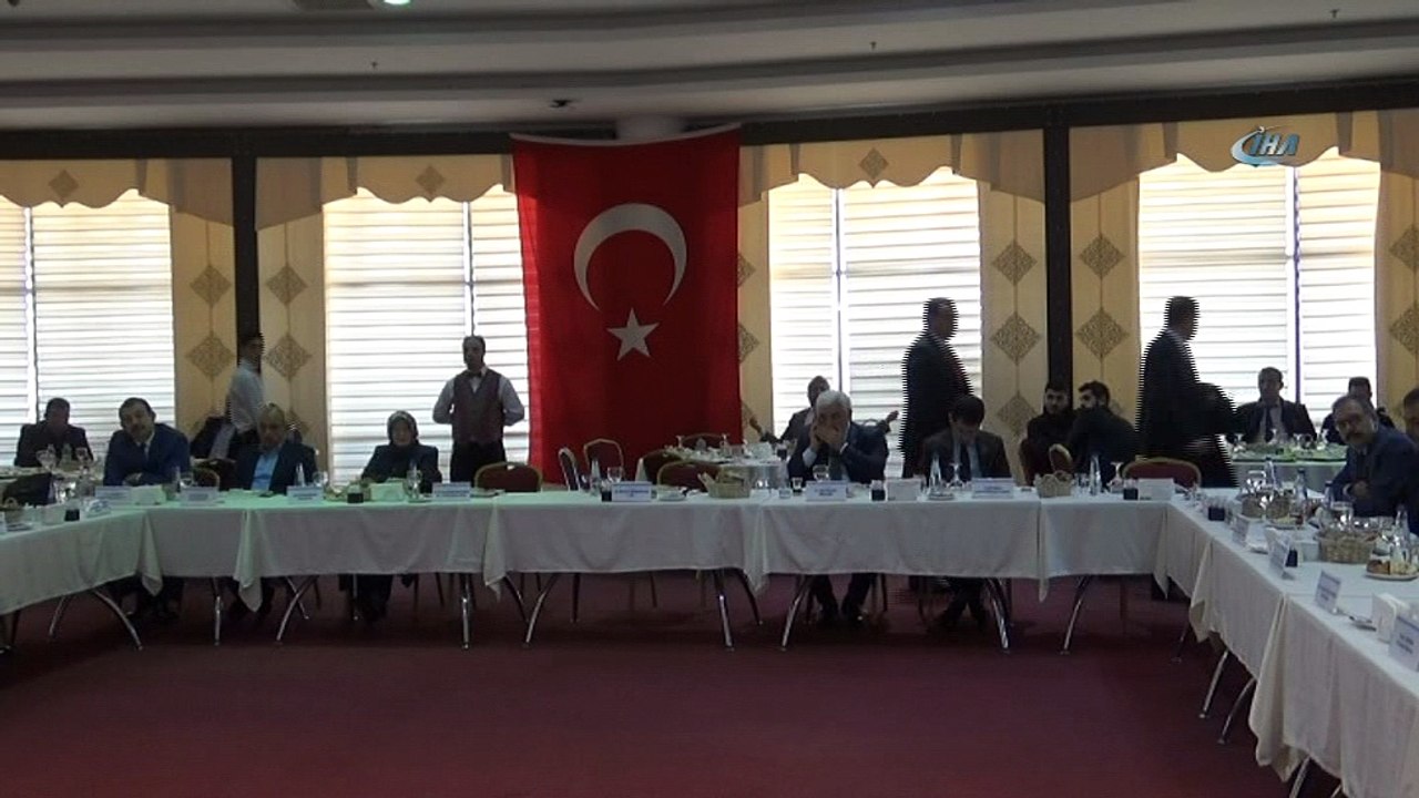 Üniversite rektörlerinden Zeytin Dalı harekatına destek