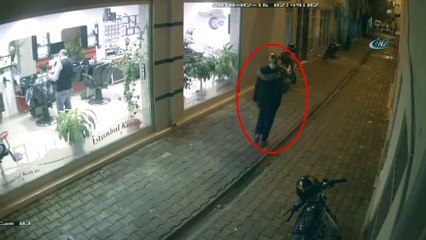 50 muhabbet kuşu telef edildi