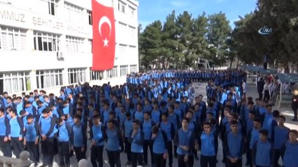 Liselilerden Komando Yemini