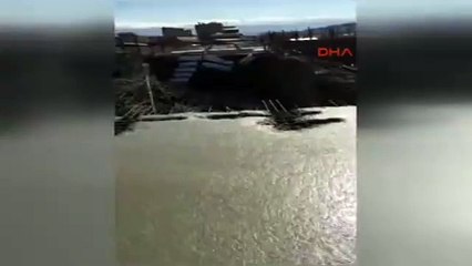 Elazığ'da AVM inşaatında çökme 3 işçi yaralı Haber