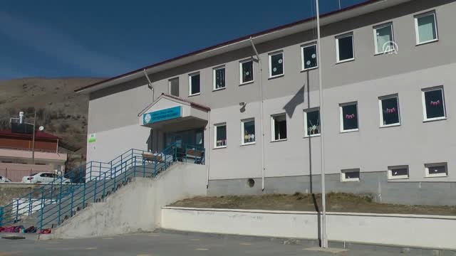 Ahıskalı Öğrencilerden Mehmetçik'e Destek