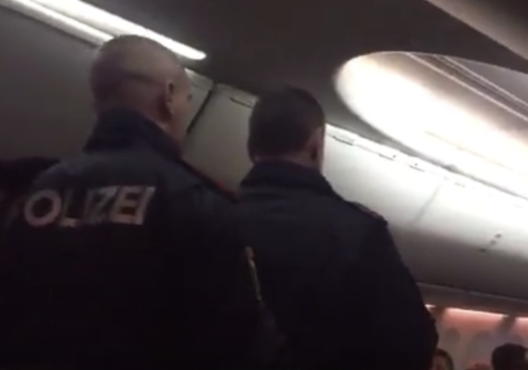 Farting Passenger Causes Fight, Emergency Landing in Vienna