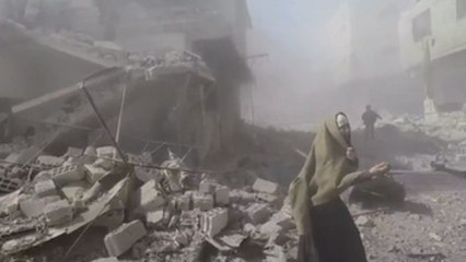 Al menos 44 muertos por ataques aéreos y de artillería cerca de Damasco