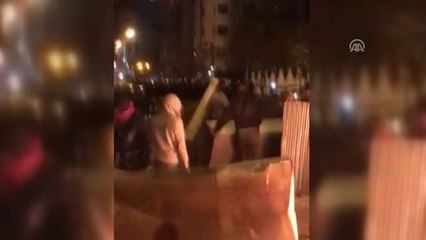 İran'da 3 Polis Öldürüldü (1)