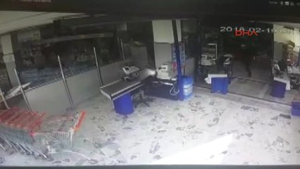 Adana-Oyuncak Tabancayla Çalıştığı Marketin Şubesini Soymaya Kalktı