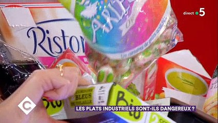 Face à un panier de courses banal des Français, Périco Légasse tire la sonnette d'alarme ! Regardez