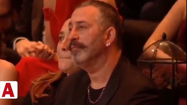 Ovalı ödülünü Eren Bülbül�e ve askerlerimize adadı