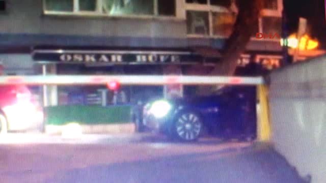 Şişli'deki Gece Kulübü Önündeki Silahlı Kavga Güvenlik Kamerasında