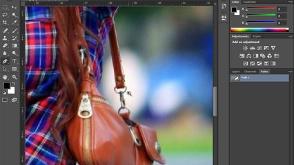 How to remove the background using  Abode Photoshop CC