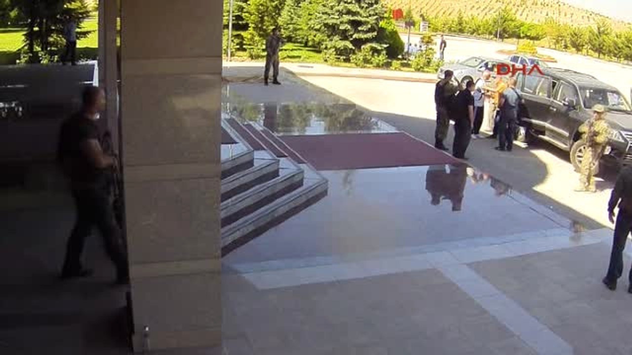 Darbenin Seyrini Değiştiren Komutan ve Kahraman Askerin O Görüntüleri Ortaya Çıktı 2