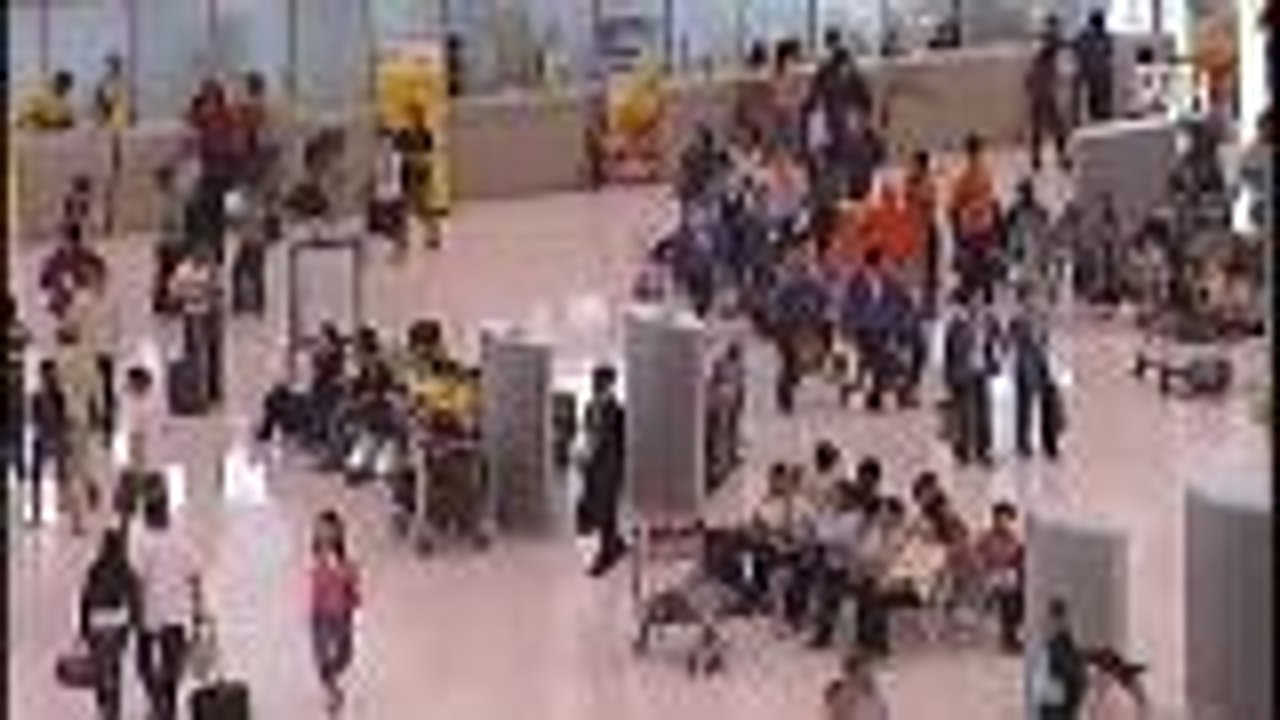 Thailand's airport offers free parking for Royal cremation attendees