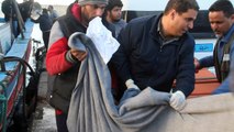 انقاذ حوالى 450 مهاجرا في عمليتين منفصلتين قبالة السواحل الليبية