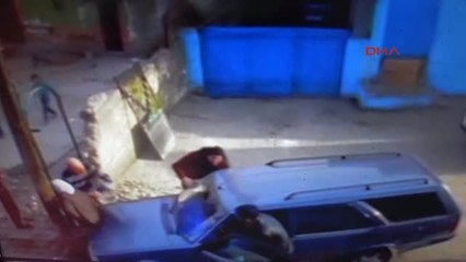 Karabük Otomobil ile Telefon Direği Arasında Sıkışan Kadın Yaralandı