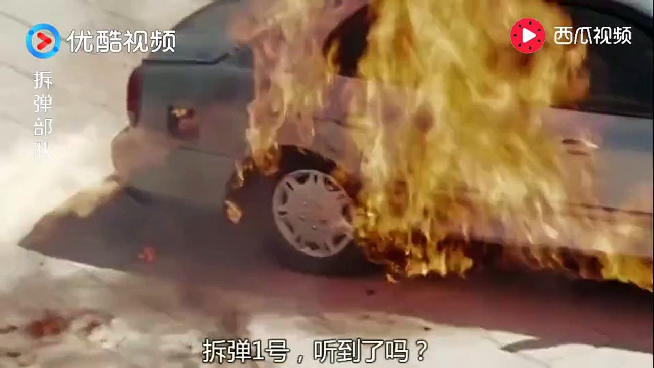 《拆弹部队 The Hurt Locker》看了这段你就明白，美军是伊拉克的救世主，还是杀人魔