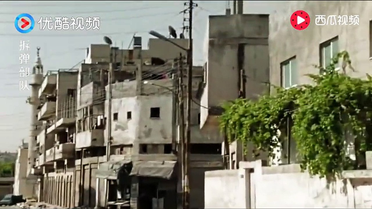 《拆弹部队 The Hurt Locker》新来的拆弹队长，有独特的拆弹技巧！