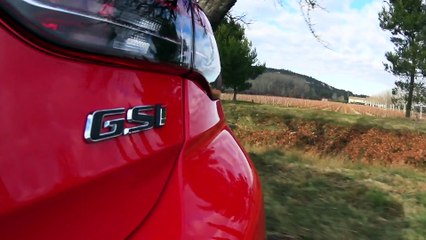 Opel Insignia GSi Grand Sport Driving Video