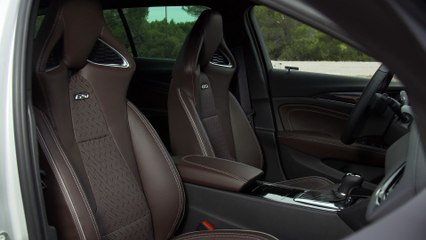 Opel Insignia GSi Sports Tourer Interior Design