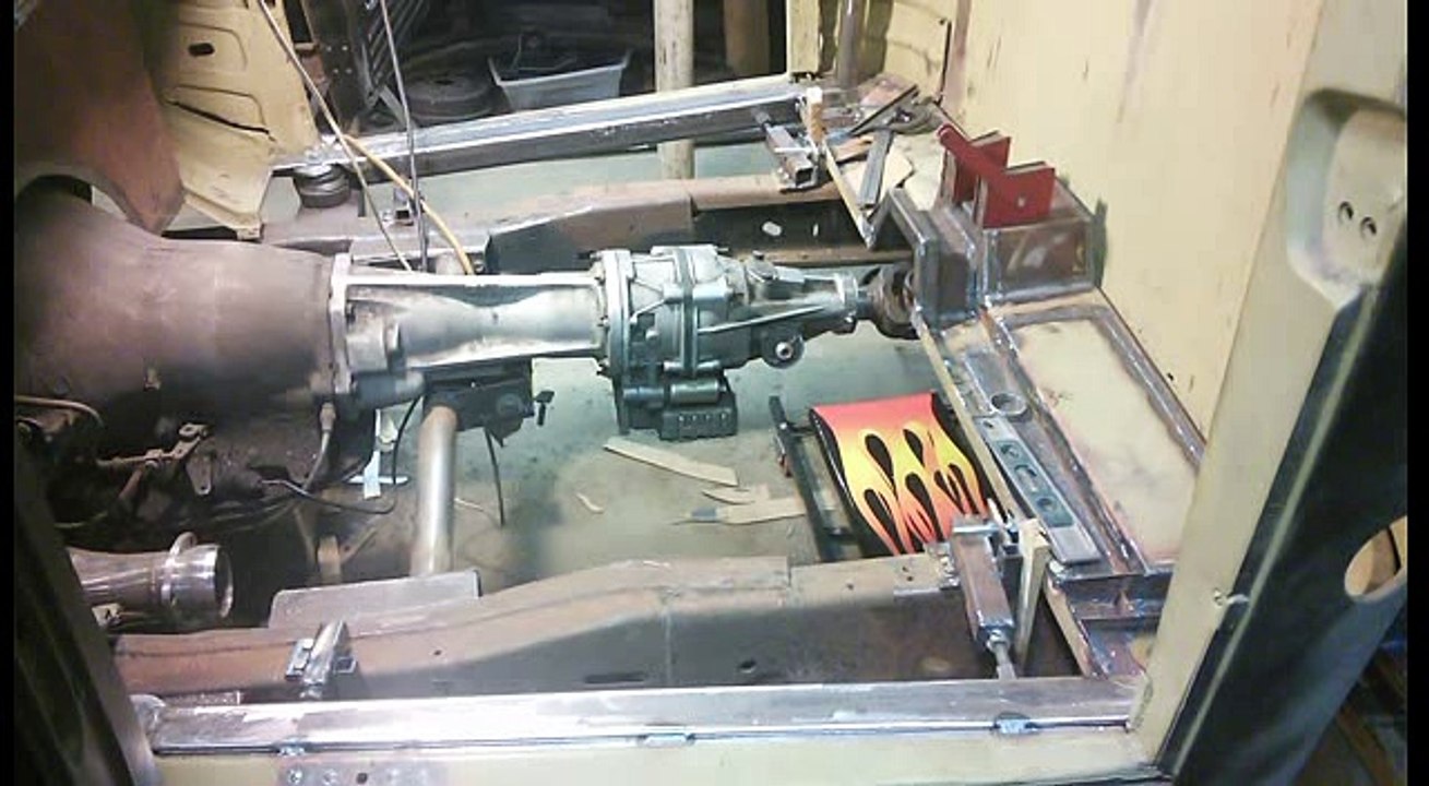 Video 28, Hot Rod 1946 Dodge pickup truck, cage work