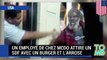Farce cruelle : un employé de chez McDo attire un SDF avec un burger et l'arrose