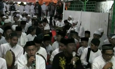 Warga Gelar Doa Bersama Jelang Kedatangan Rizieq Shihab
