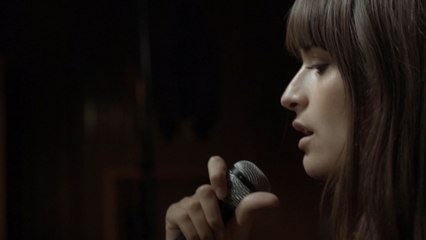 Clara Luciani - Les fleurs (Live)