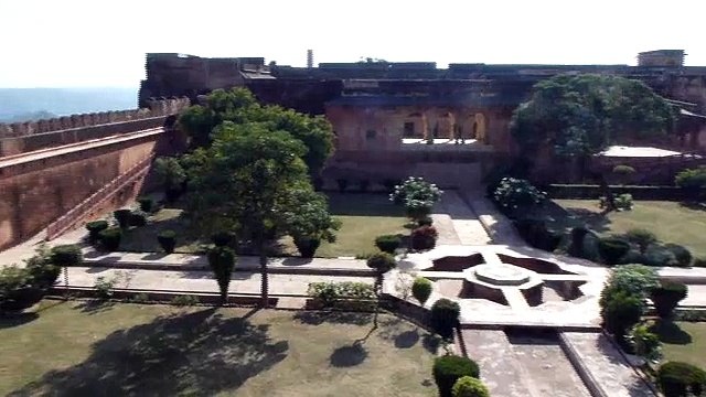 INSIDE JAIGARH FORT, AMBER, JAIPUR, RAJASTHAN, INDIA.