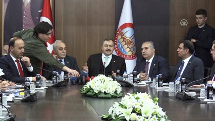 Bakanlar Eroğlu ve Fakıbaba, 'Yatırımları Değerlendirme Toplantısı'na katıldı - ŞANLIURFA