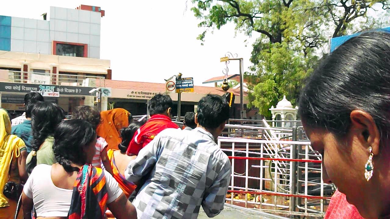Shani Shingnapur Temple - Nashik | Shri Shaneshwar Devasthan | Indian Temple Tours