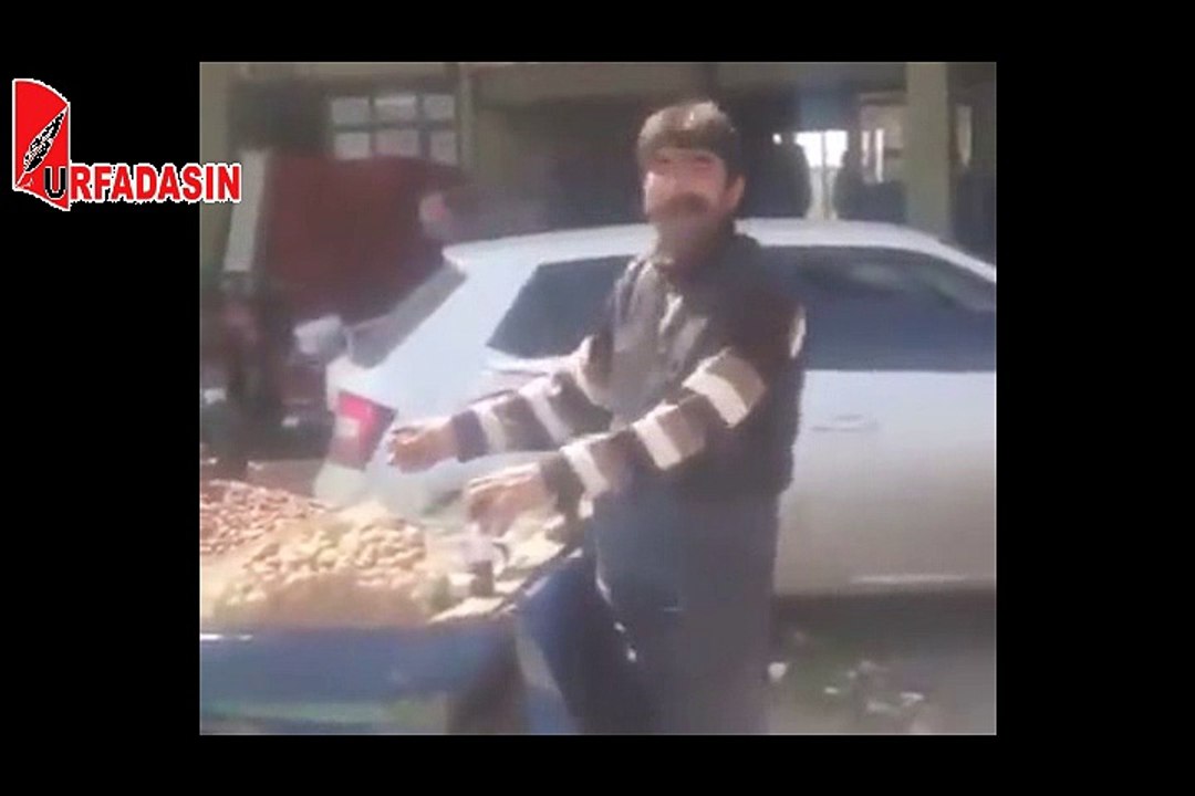 Urfalı Tablacı Döktürüyor İzleyen Gülme Krizine Giriyor