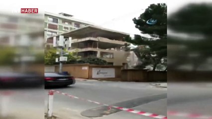 Yola düşen beton bloktan son anda kurtuldu