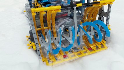 Un chasse neige en Légo