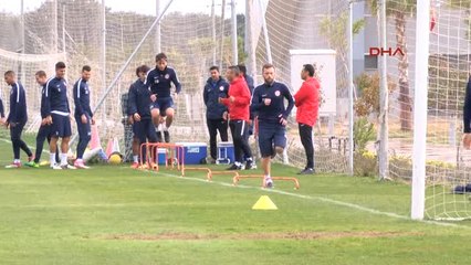 Antalyasporlu Emre Güral Osmanlıspor'a Kesinlikle Yenilmememiz Lazım