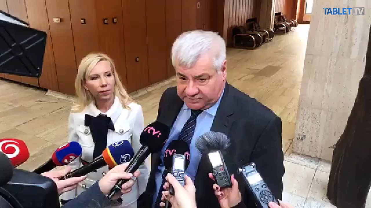 ZÁZNAM: Brífing ministra dopravy Árpáda Érseka