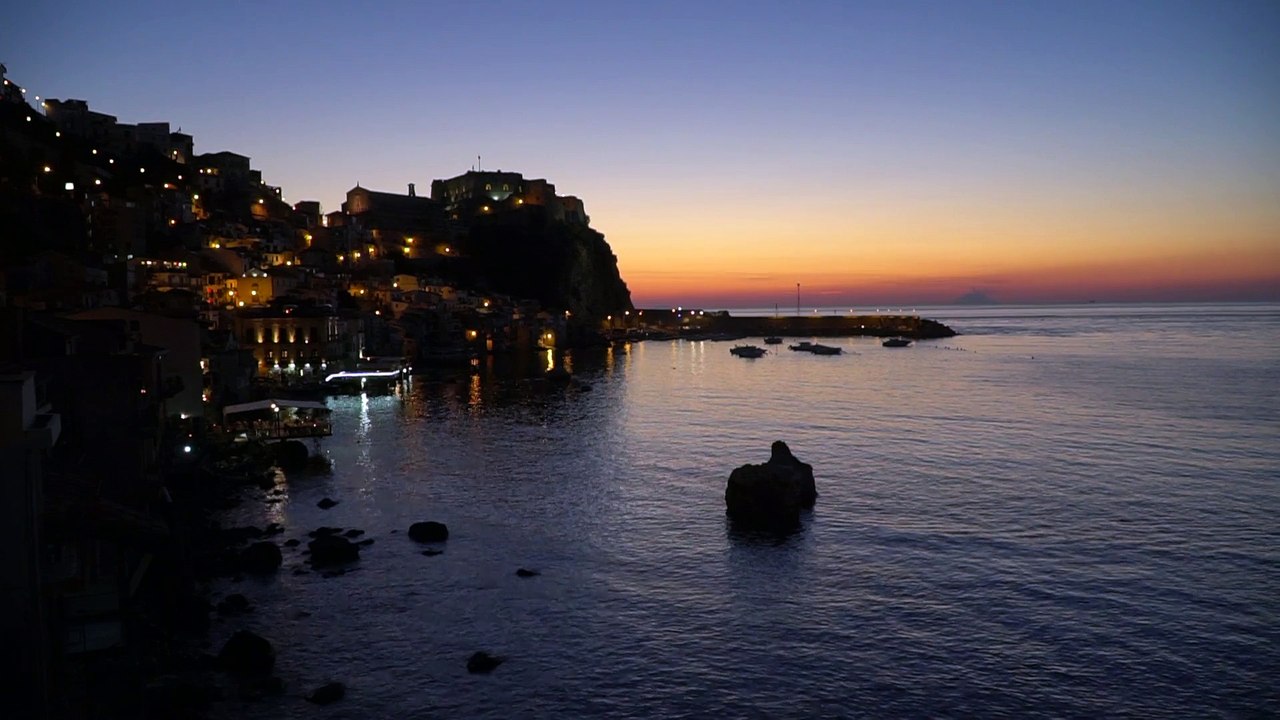Waterfront Sunset - Paul Kwan
