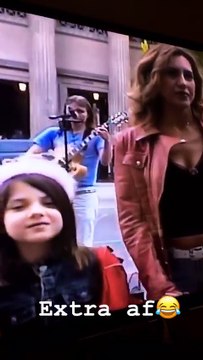 Majlinda Bregun nuk e keni parë asnjëherë kështu, shfaqet me barkun jashtë