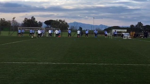 Lazio - Steaua, biancocelesti in campo per il riscaldamento