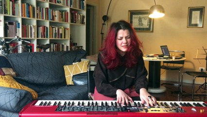 Valeria Caliandro, 'Giostre' in versione #NoFilter per Rockol