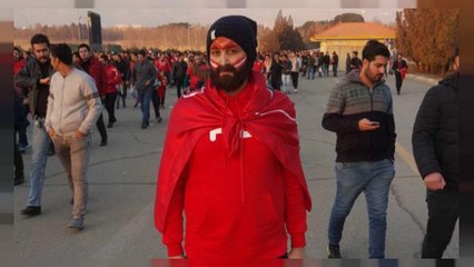 Iraniana vestiu-se de homem para poder entrar num estádio de futebol