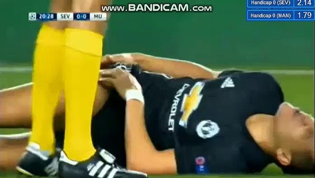 Alexis Sanchez Gets Horror Injury HD - 0-0