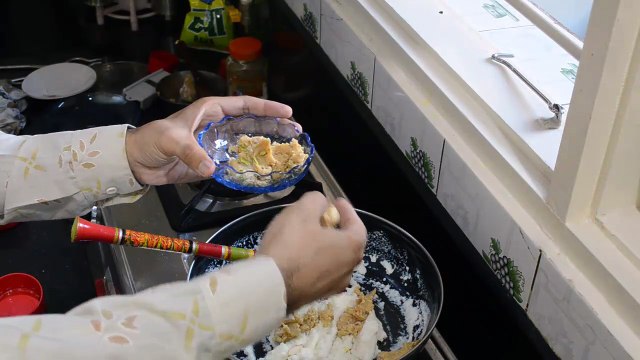 Instant Rava Modak recipe in Hindi - झटपट रवा मोदक रेसिपी हिंदी में