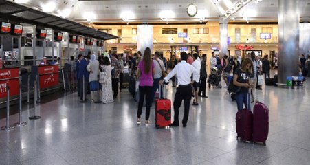 Kolombiya'dan Gelen Uçaktaki Yolcuya Verem Teşhisi Konulunca, Tüm Yolcular Aranmaya Başladı